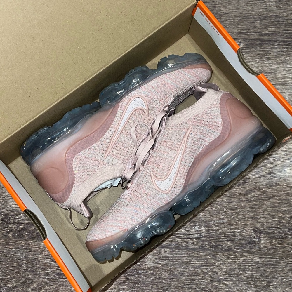 WMNS Air Vapormax Flyknit